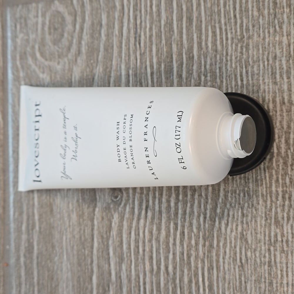 Lovescript Orange Blossom Body Wash Seales